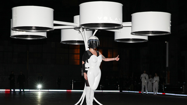 Lady Gaga wears flying dress