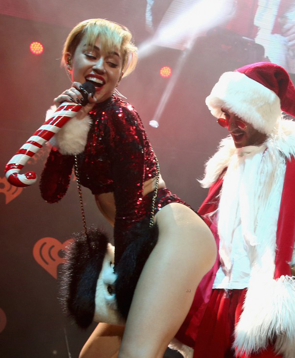 KIIS FM's Jingle Ball 2013 Presented By T-Mobile In Partnership With Samsung - Show