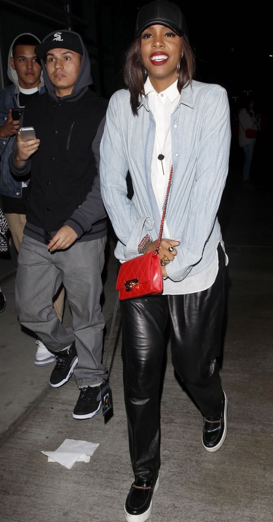 Kelly Rowland is all smiles at Jay Z's Magna Carter Tour Stop in LA