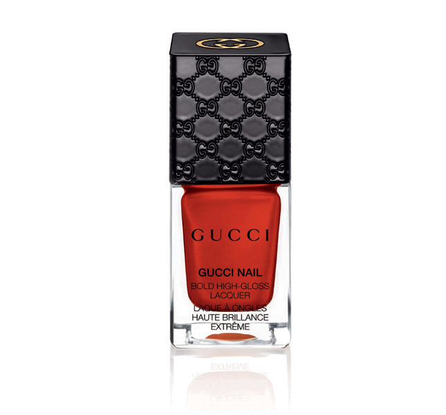 Gucci Nail Bold High-Gloss Lacquer – 190 Antique Ruby €25 