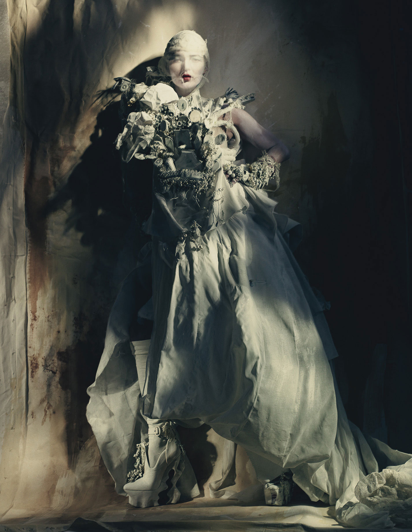 kate-moss-by-paolo-roversi-for-w-magazine-april-2015-10